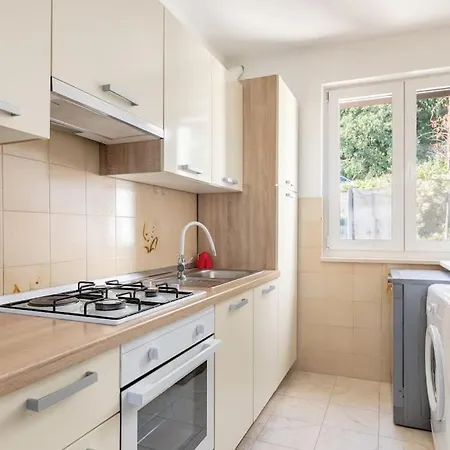 Enyoj Marjan, Beaches And View Apartman *