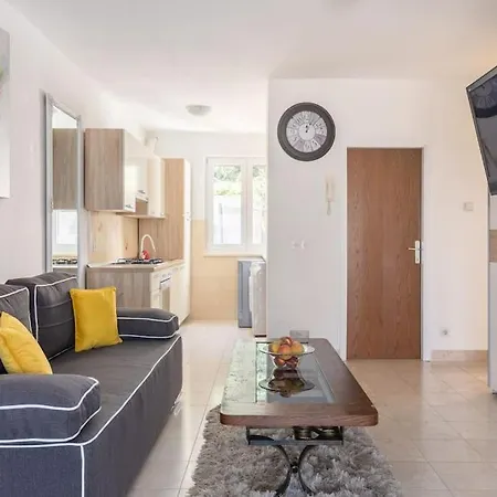 Enyoj Marjan, Beaches And View Apartman