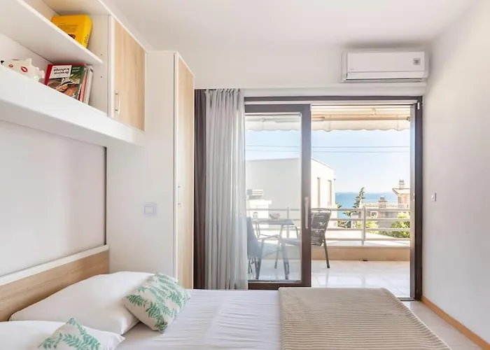 Enyoj Marjan, Beaches And View Apartman *