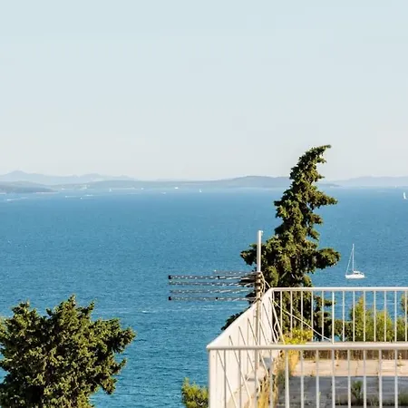 Apartman Enyoj Marjan, Beaches And View