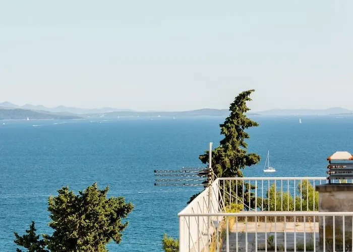 Apartman Enyoj Marjan, Beaches And View
